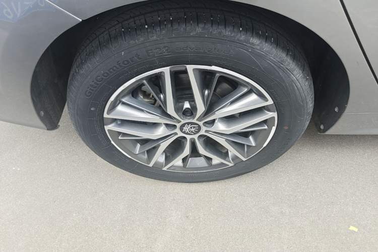 Used BYD Qin PLUS 2021 DM-i 120KM Prestige Model Right Rear Wheel Hub