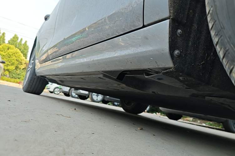Used BYD Qin PLUS 2021 EV 500KM Luxury Model Right Side Sill