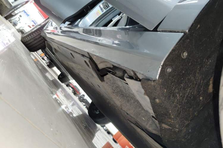 Used BYD Qin PLUS 2021 EV 400KM Luxury Model Right Side Sill
