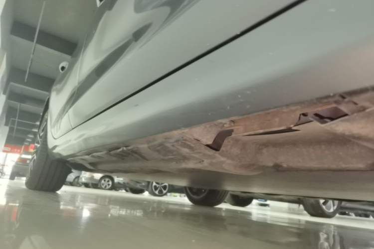 Used BYD Qin PLUS 2021 EV 600KM Flagship Model Right Side Sill
