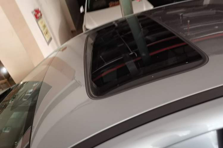 Used BYD Qin PLUS 2021 DM-i 120KM Flagship Model Roof