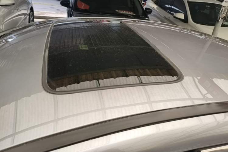 Used BYD Qin PLUS 2021 DM-i 55KM Flagship Model Roof