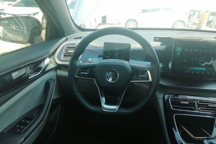 Used BYD Qin PLUS 2021 DM-i 55KM Flagship Model Steering Wheel