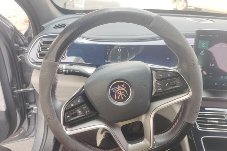 Used BYD Qin PLUS 2021 EV 600KM Flagship Model Steering Wheel