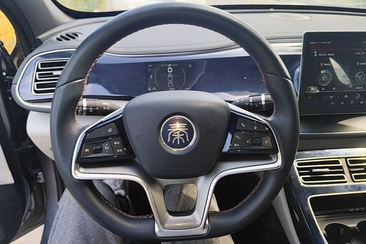 Used BYD Qin PLUS 2021 EV 500KM Luxury Model Steering Wheel