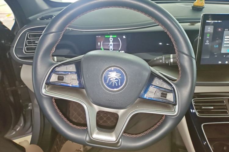 Used BYD Qin PLUS 2021 EV 500KM Luxury Model Steering Wheel