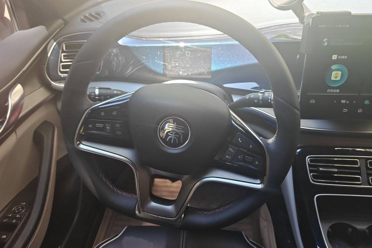 Used BYD Qin PLUS 2021 EV 600KM Flagship Model Steering Wheel