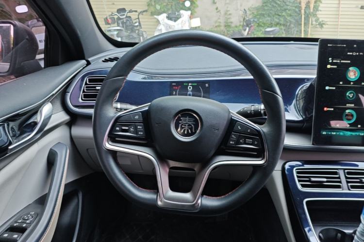 Used BYD Qin PLUS 2021 EV 500KM Luxury Model Steering Wheel