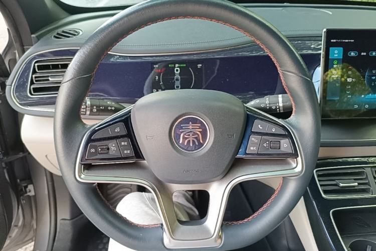 Used BYD Qin PLUS 2021 EV 500KM Luxury Model Steering Wheel