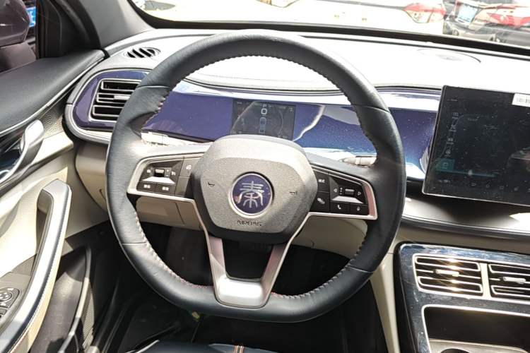 Used BYD Qin PLUS 2021 DM-i 55KM Flagship Model Steering Wheel