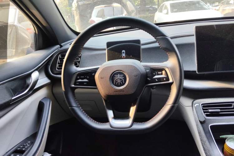Used BYD Qin PLUS 2021 DM-i 55KM Flagship Model Steering Wheel