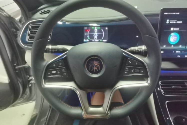 Used BYD Qin PLUS 2021 EV 600KM Flagship Model Steering Wheel