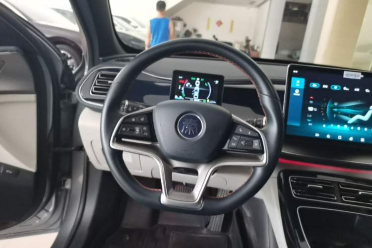 Used BYD Qin PLUS 2021 DM-i 120KM Flagship Model Steering Wheel