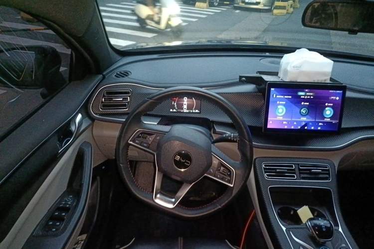 Used BYD Qin PLUS 2021 DM-i 55KM Flagship Model Steering Wheel