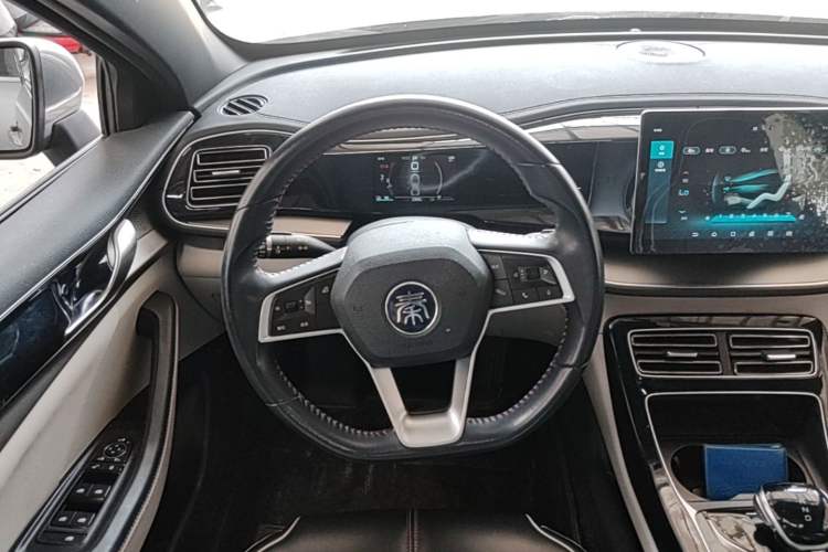 Used BYD Qin PLUS 2021 DM-i 55KM Flagship Model Steering Wheel
