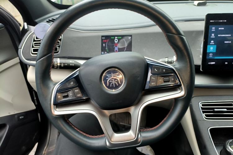 Used BYD Qin PLUS 2021 EV 500KM Luxury Model Steering Wheel