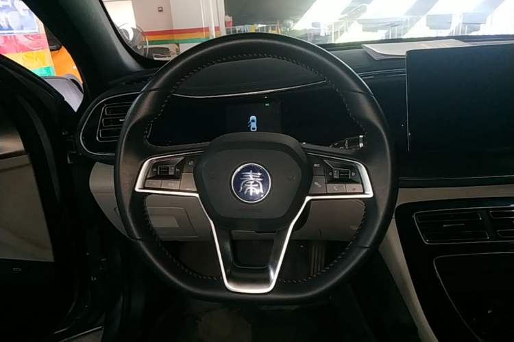 Used BYD Qin PLUS 2021 DM-i 120KM Prestige Model Steering Wheel