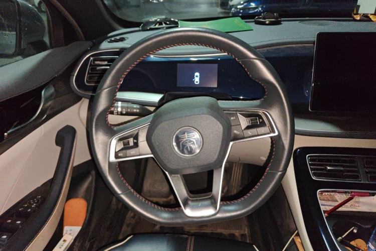 Used BYD Qin PLUS 2021 DM-i 55KM Flagship Model Steering Wheel