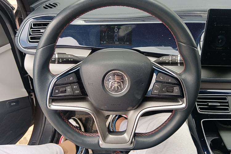 Used BYD Qin PLUS 2021 EV 500KM Luxury Model Steering Wheel