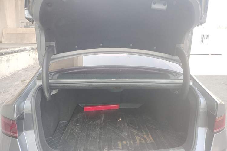 Used BYD Qin PLUS 2021 EV 600KM Flagship Model Trunk