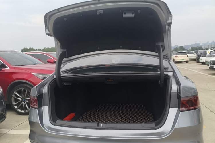 Used BYD Qin PLUS 2021 EV 500KM Luxury Model Trunk