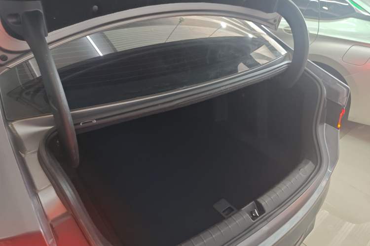 Used BYD Qin PLUS 2021 EV 500KM Luxury Model Trunk