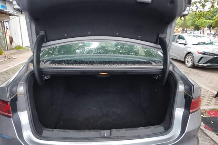 Used BYD Qin PLUS 2021 EV 400KM Luxury Model Trunk