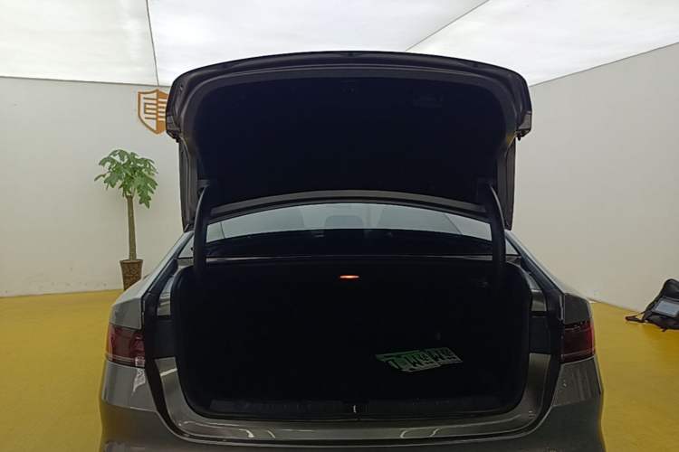 Used BYD Qin PLUS 2021 EV 400KM Luxury Model Trunk