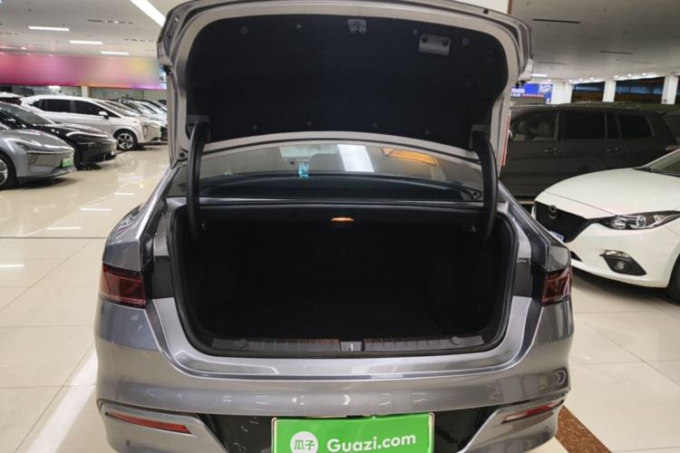 Used BYD Qin PLUS 2021 EV 400KM Luxury Model Trunk
