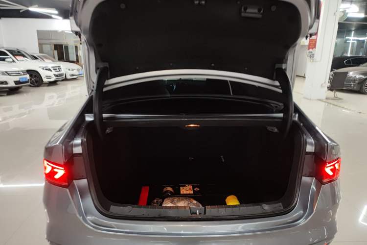 Used BYD Qin PLUS 2021 EV 400KM Luxury Model Trunk
