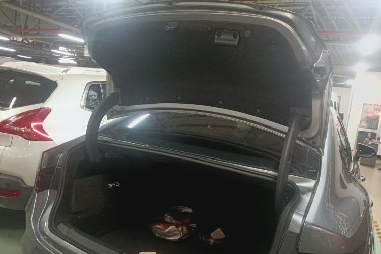 Used BYD Qin PLUS 2021 DM-i 120KM Flagship Model Trunk