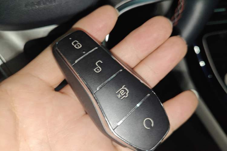 Used BYD Qin PLUS 2021 EV 500KM Luxury Model Vehicle Key