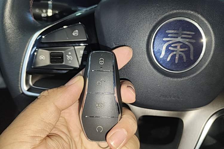 Used BYD Qin PLUS 2021 EV 500KM Luxury Model Vehicle Key