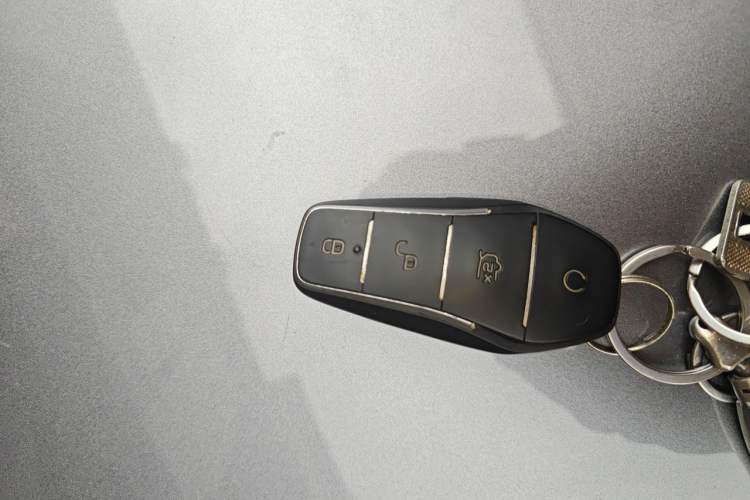 Used BYD Qin PLUS 2021 EV 400KM Luxury Model Vehicle Key