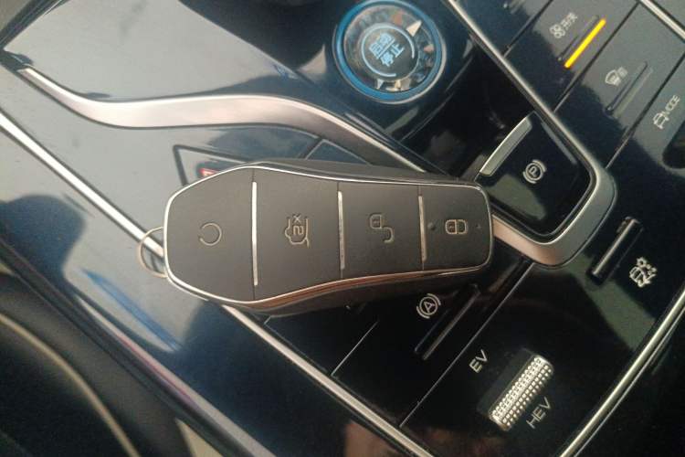 Used BYD Qin PLUS 2021 DM-i 55KM Flagship Model Vehicle Key