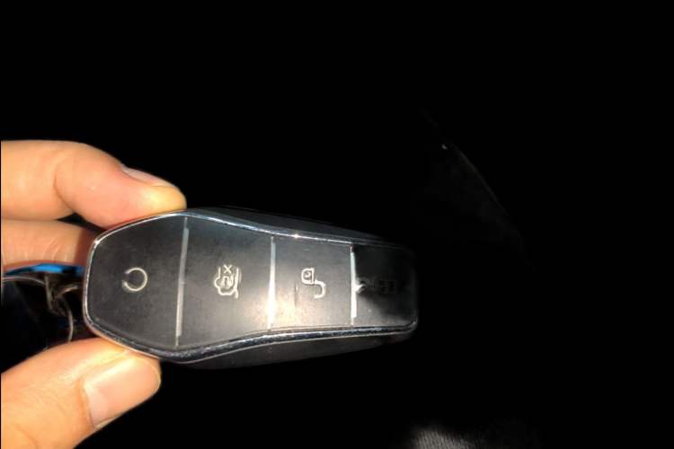 Used BYD Qin PLUS 2021 EV 500KM Luxury Model Vehicle Key