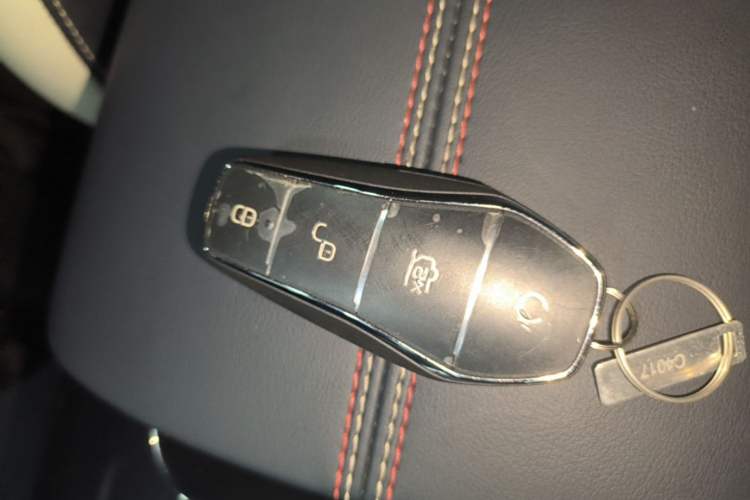 Used BYD Qin PLUS 2021 EV 500KM Luxury Model Vehicle Key