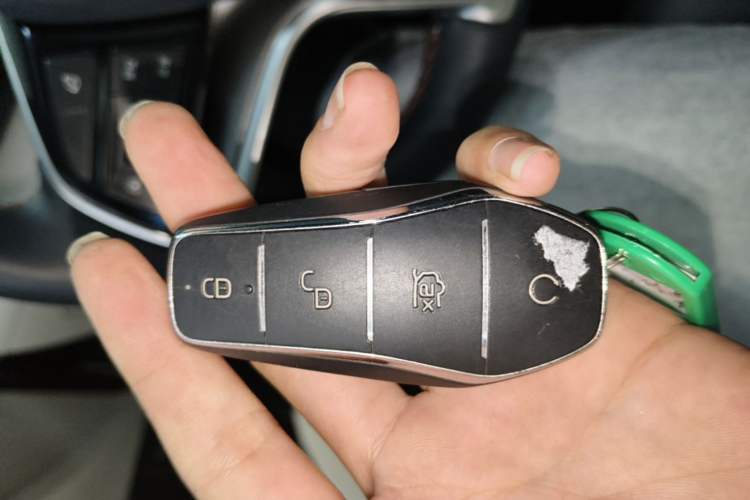Used BYD Qin PLUS 2021 EV 400KM Luxury Model Vehicle Key