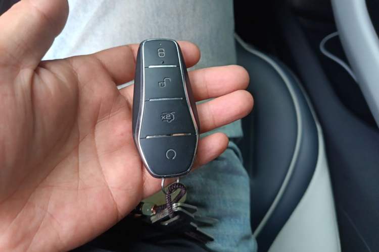Used BYD Qin PLUS 2021 EV 400KM Luxury Model Vehicle Key