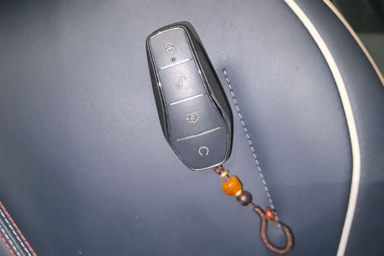 Used BYD Qin PLUS 2021 EV 400KM Luxury Model Vehicle Key