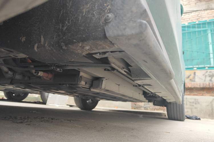 Used BYD Qin PLUS 2021 DM-i 120KM Flagship Model Chassis Front Left
