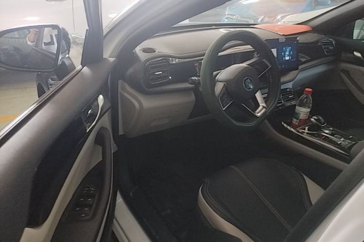 Used BYD Qin PLUS 2021 DM-i 55KM Prestige Model Driver Seat