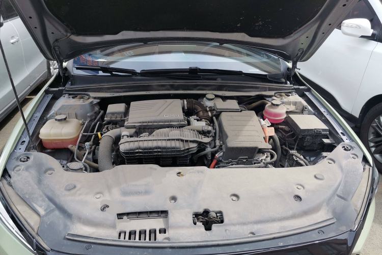 Used BYD Qin PLUS 2021 DM-i 120KM Flagship Model Engine Bay