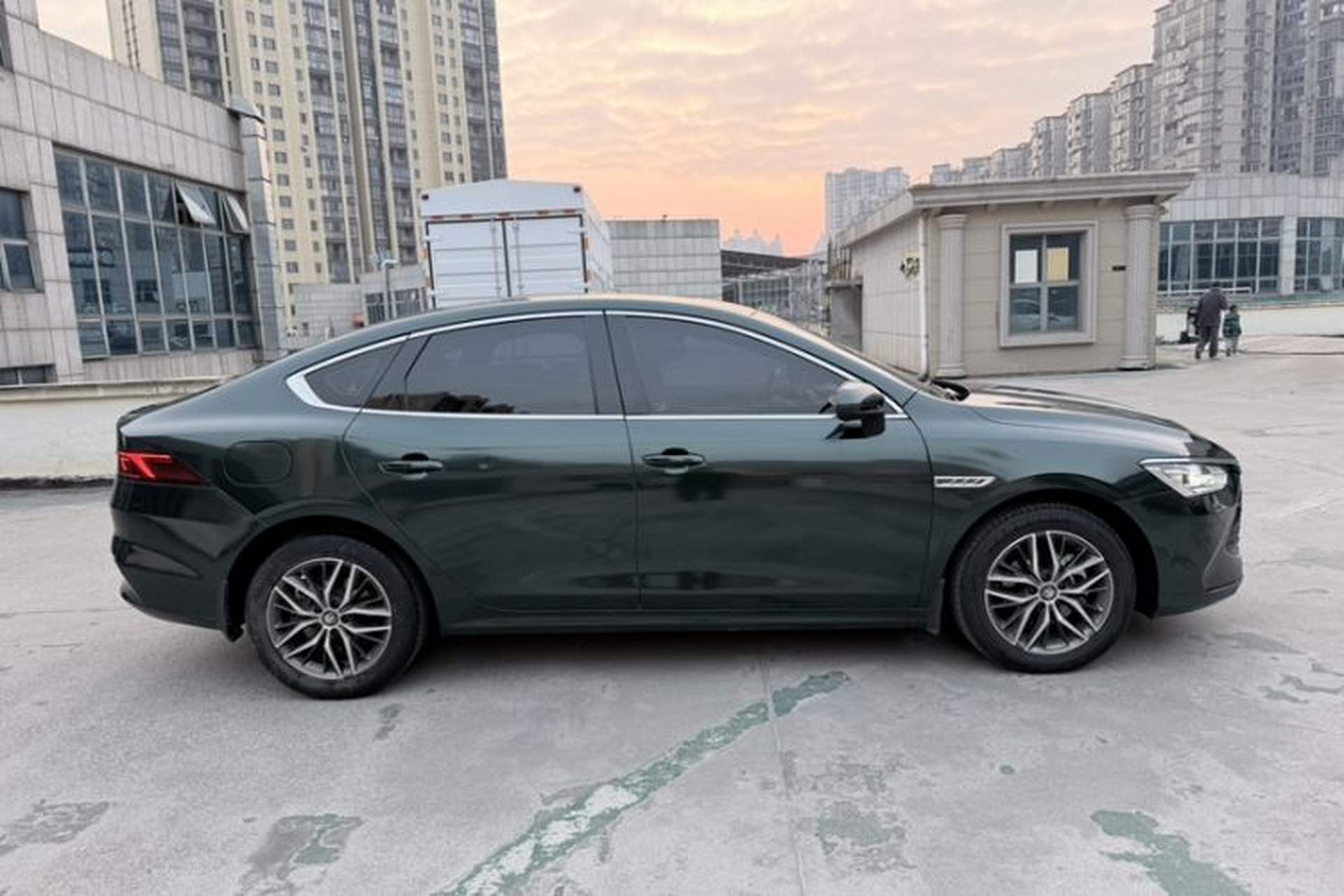 Used BYD Qin PLUS 2021 DM-i 120KM Flagship Model Exterior 5