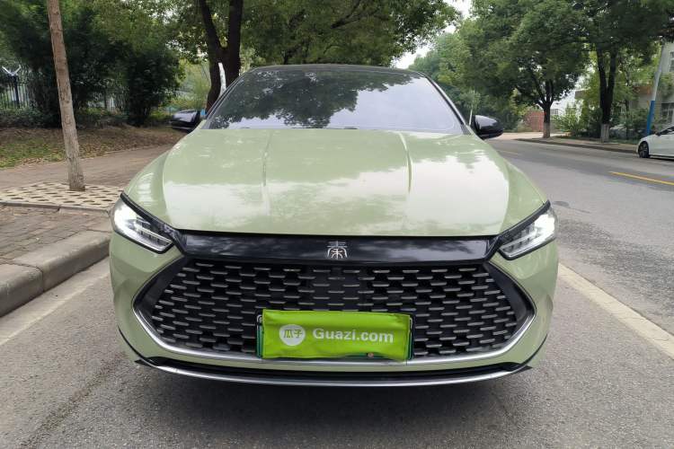 Used BYD Qin PLUS 2021 DM-i 55KM Flagship Model Front