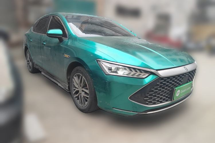Used BYD Qin PLUS 2021 DM-i 120KM Flagship Model Front Right 45 Deg