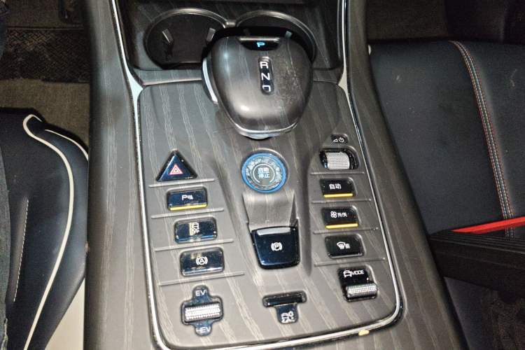 Used BYD Qin PLUS 2021 DM-i 55KM Flagship Model Gear Lever