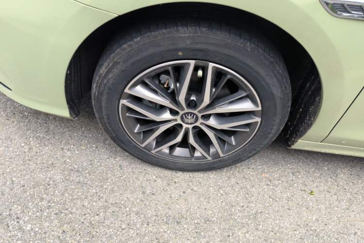Used BYD Qin PLUS 2021 DM-i 55KM Flagship Model Left Front Wheel Hub