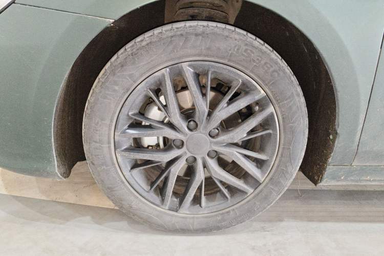 Used BYD Qin PLUS 2021 DM-i 55KM Flagship Model Left Front Wheel Hub