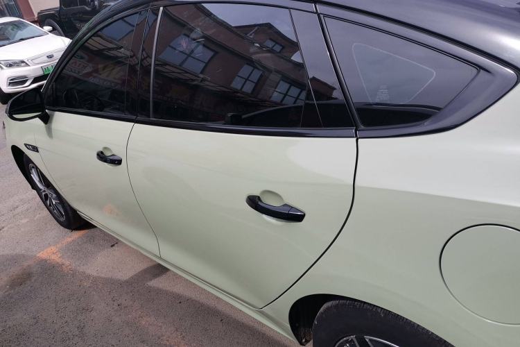 Used BYD Qin PLUS 2021 DM-i 120KM Flagship Model Left Side